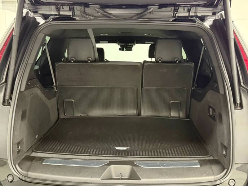 2023 Cadillac Escalade ESV Luxury