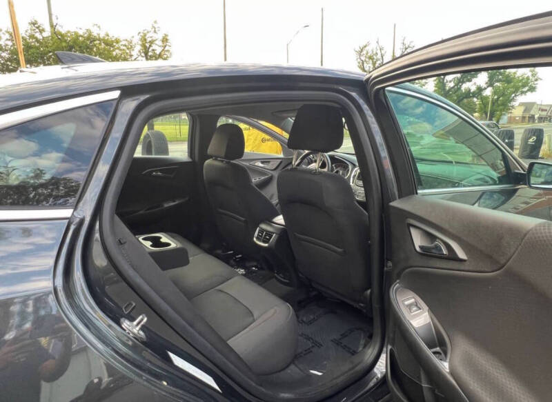 2017 Chevrolet Malibu LT