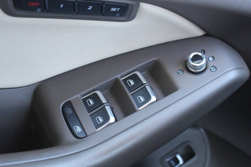 2016 Audi Q5 2.0T quattro Premium Plus