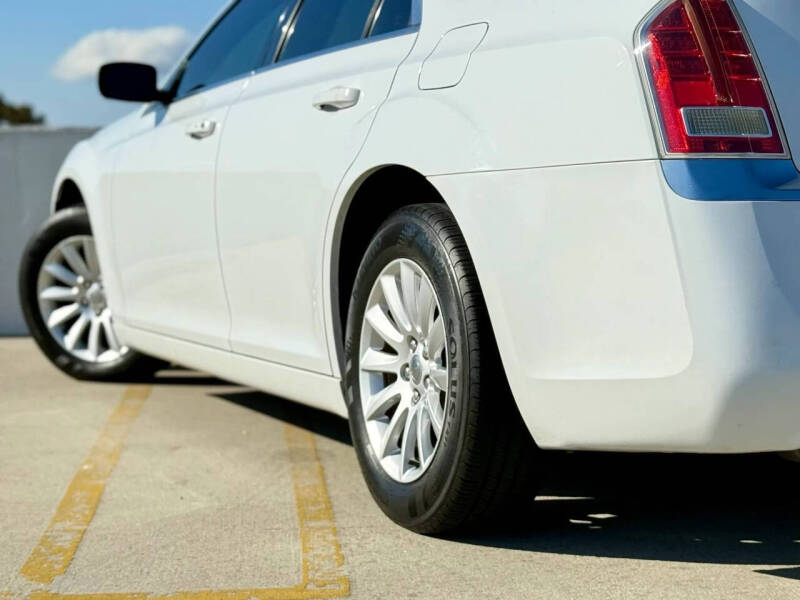 2014 Chrysler 300