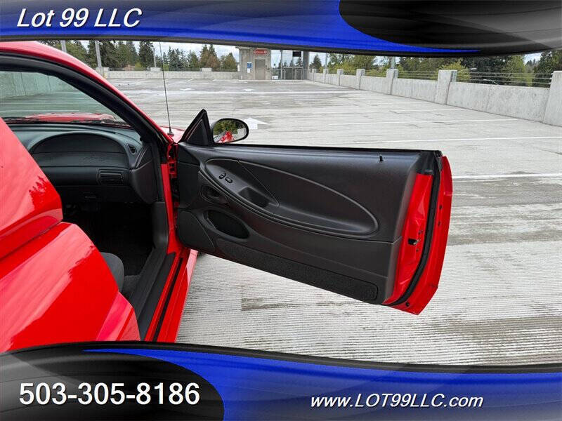 2000 Ford Mustang