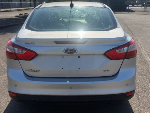 2012 Ford Focus SEL
