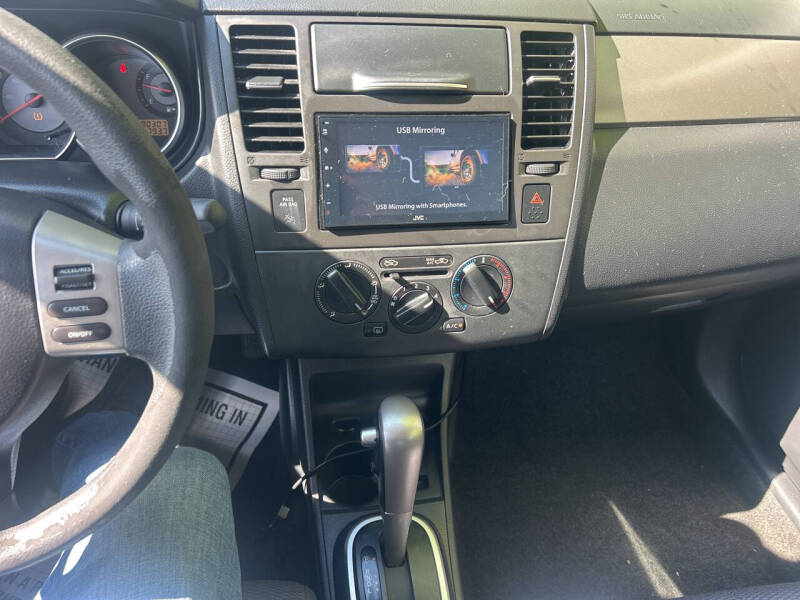 2008 Nissan Versa 1.8 S