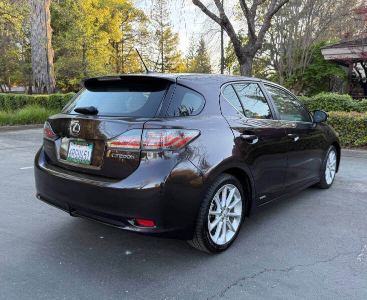 2011 Lexus CT 200h Premium
