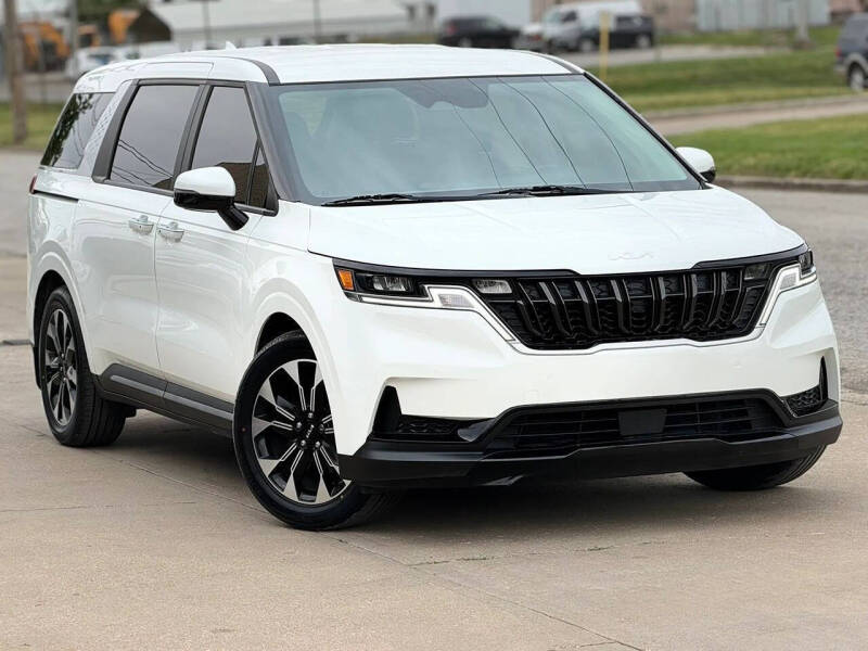 2024 Kia Carnival EX