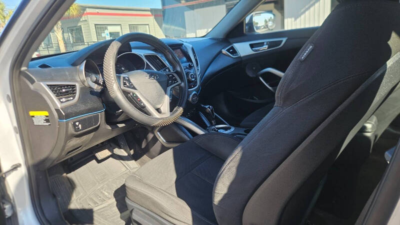 2017 Hyundai Veloster