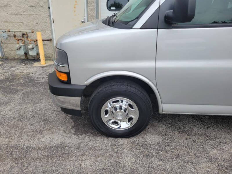 2017 Chevrolet Express LT 3500