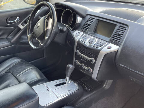 2009 Nissan Murano for sale at HESSCars.com in Charlotte NC