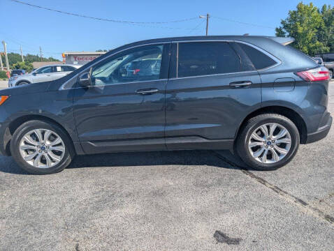 2022 Ford Edge Titanium