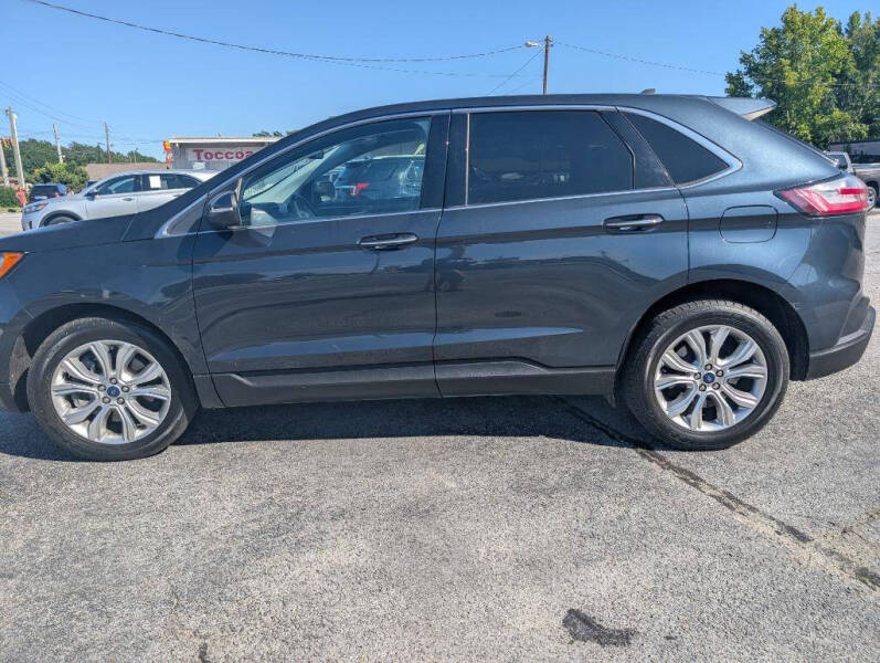 2022 Ford Edge Titanium