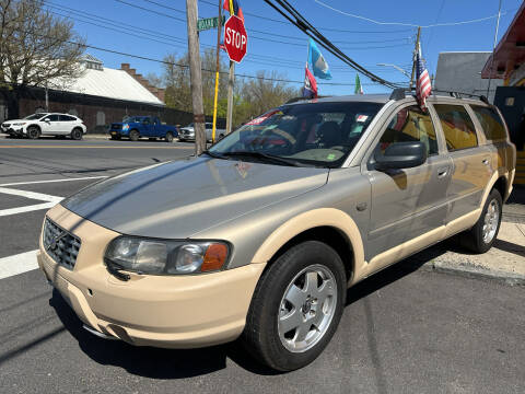 2003 Volvo XC70 for sale at Deleon Mich Auto Sales in Yonkers NY
