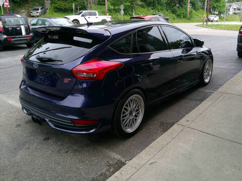 2017 Ford Focus ST