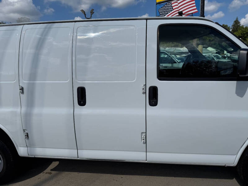 2017 Chevrolet Express 2500