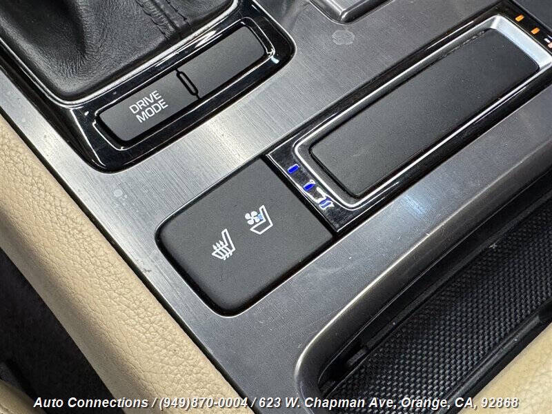 2015 Hyundai Genesis