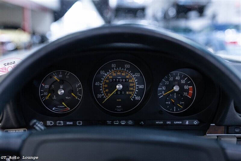 1986 Mercedes-Benz 560-Class 56