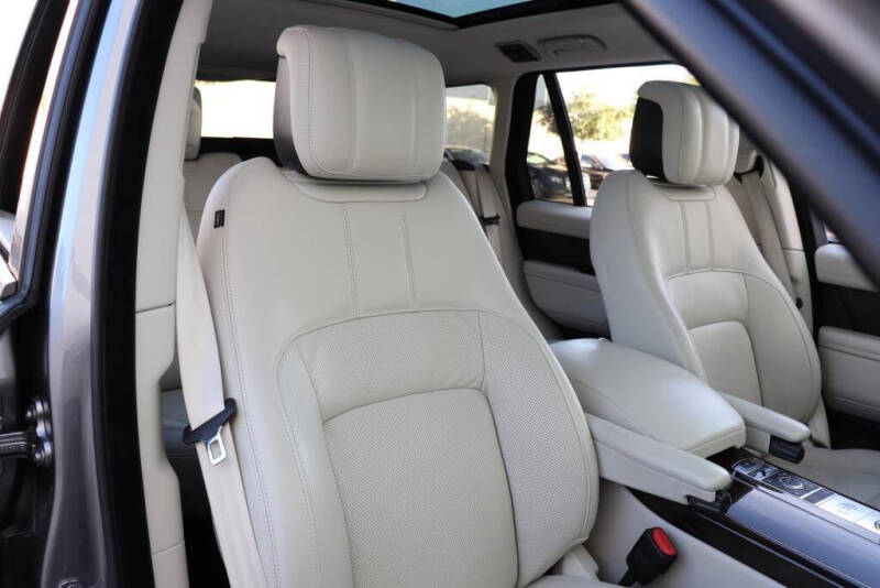 2020 Land Rover Range Rover P525 HSE