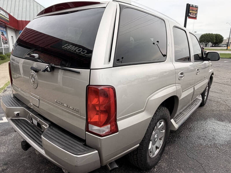 2005 Cadillac Escalade