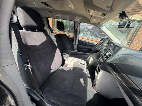 2011 Chrysler Town and Country Touring