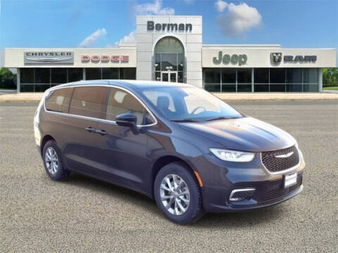 2025 Chrysler Pacifica for sale at Berman Chrysler Dodge Jeep Ram in Oak Lawn IL