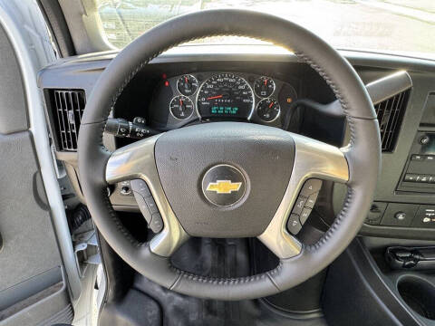 2021 Chevrolet Express 2500