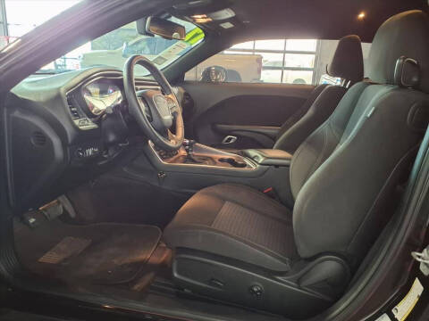 2017 Dodge Challenger SXT