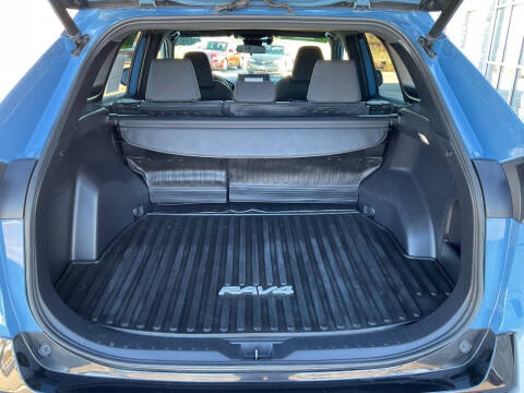 2022 Toyota RAV4 Hybrid SE