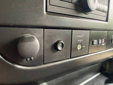 2023 Chevrolet Express 2500