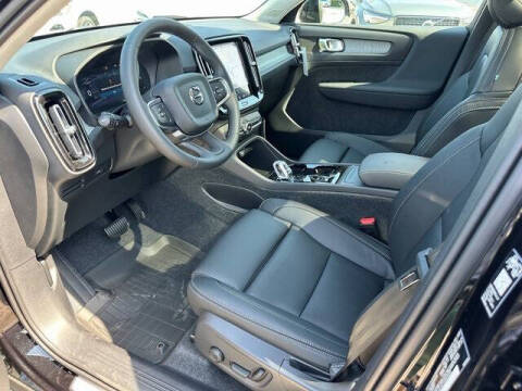 2026 Volvo XC40 B5 Plus