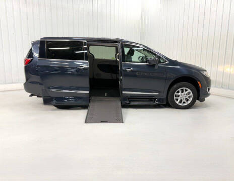 2020 Chrysler Pacifica Touring L