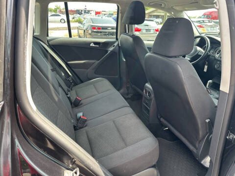 2013 Volkswagen Tiguan S 4Motion