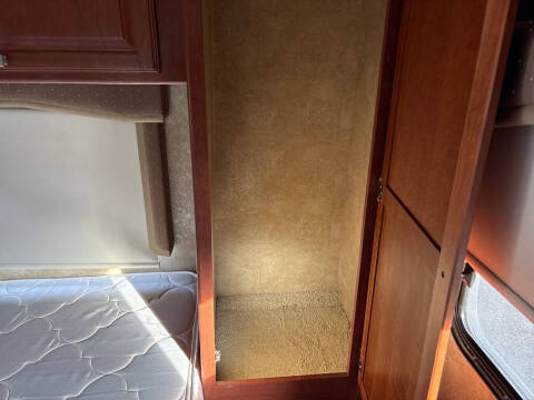 2012 Ford E-Series E-450 SD