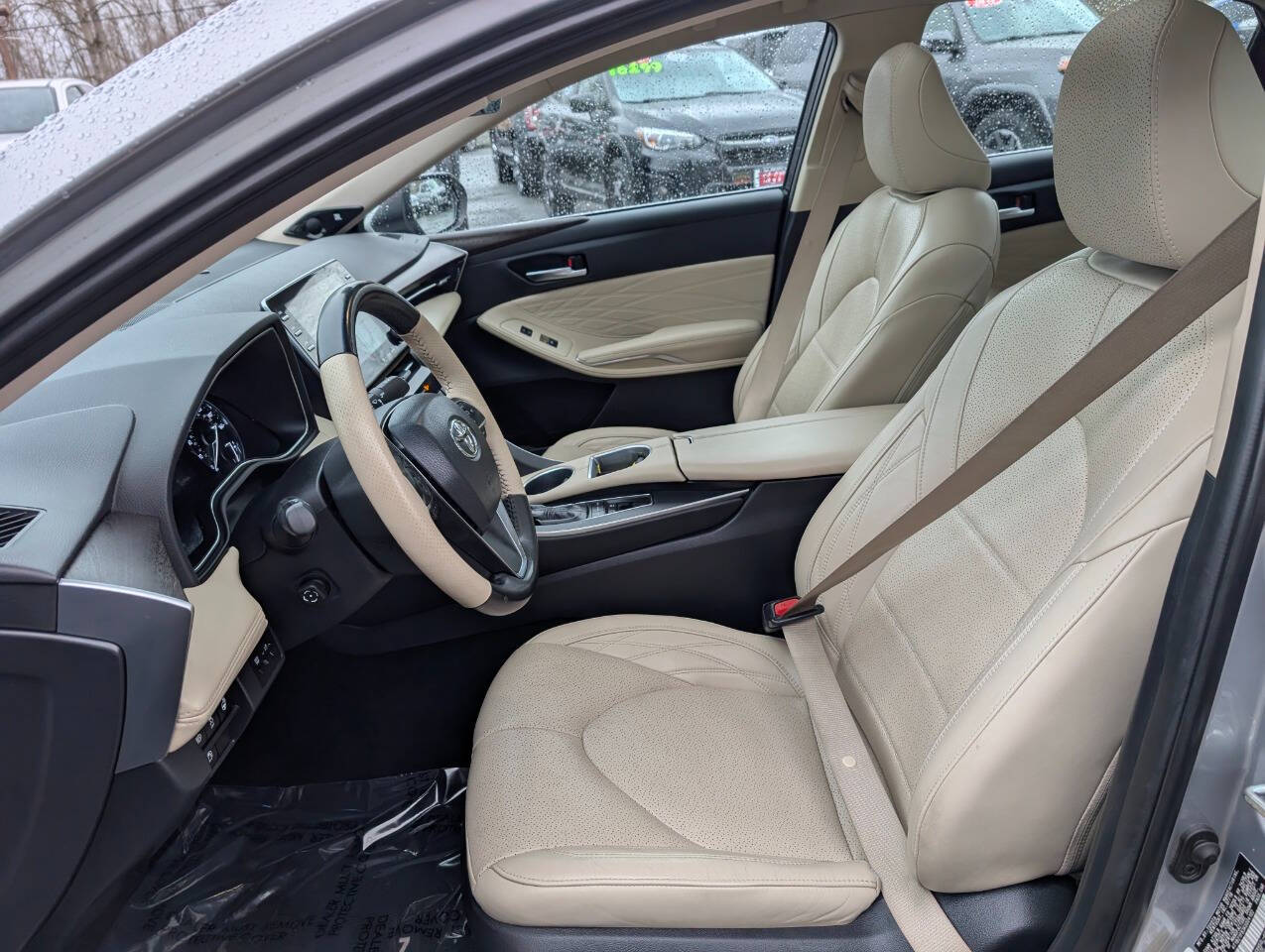 used 2019 Toyota Avalon Hybrid car, priced at $29,999