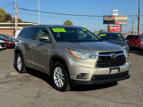 2014 Toyota Highlander for sale at Ponce's Auto Sales in Bensalem PA