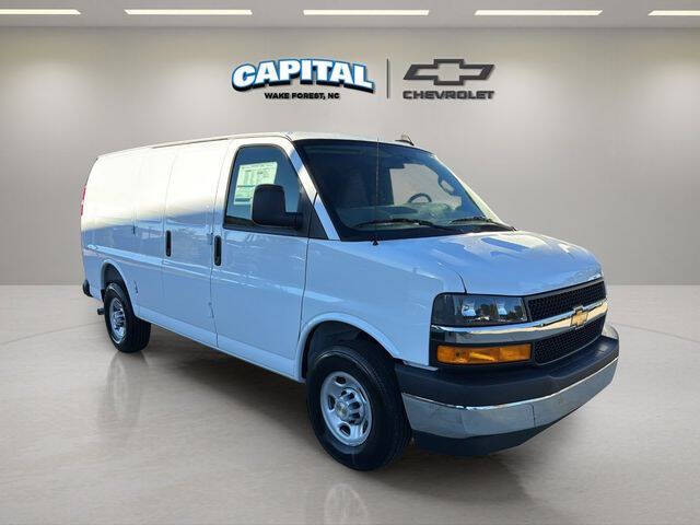 2025 Chevrolet Express 2500