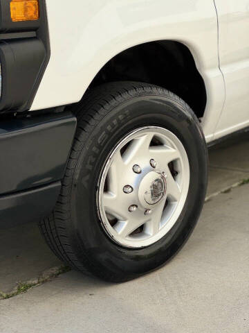 2011 Ford E-Series E-150