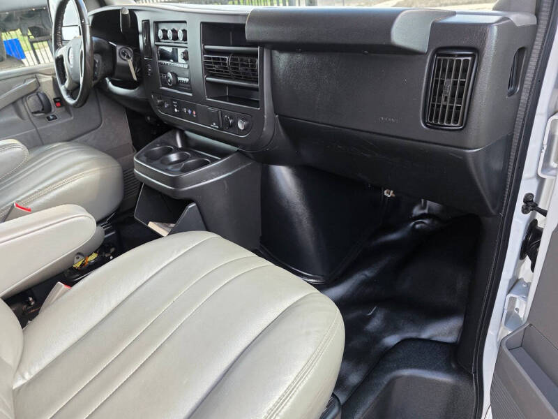 2019 GMC Savana 3500