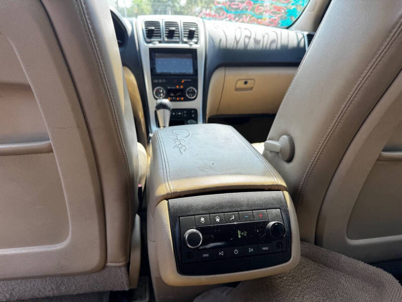 2011 GMC Acadia SLT-1