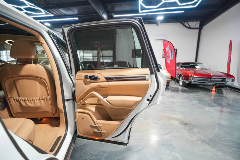 2014 Porsche Cayenne S Hybrid