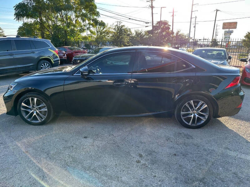 2019 Lexus IS 300