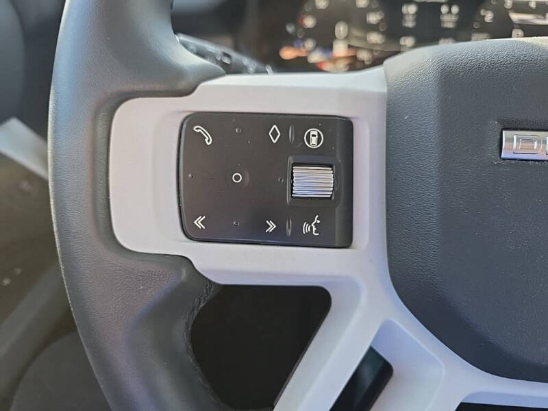 2025 Land Rover Defender 130 P300 S