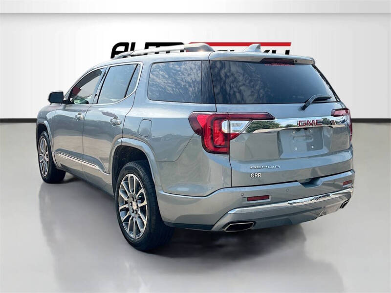 2023 GMC Acadia Denali