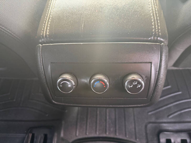 2012 GMC Acadia SLE