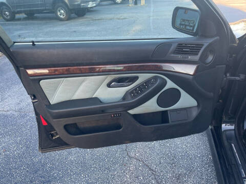 2003 BMW 5 Series 525i