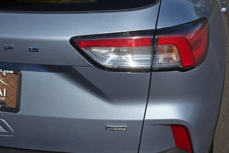 2022 Ford Escape Plug-In Hybrid Titanium