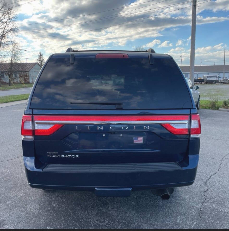 2017 Lincoln Navigator for sale at CROWN AUTOPLEX LLC in Saint Charles, MO