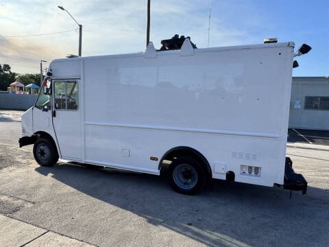 2016 Freightliner MT45 Chassis