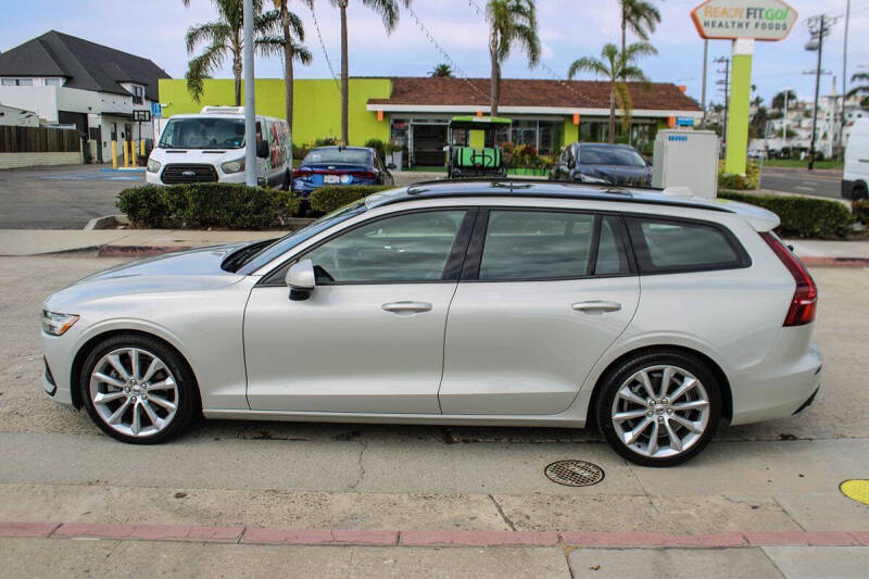 2020 Volvo V60 T5 Momentum