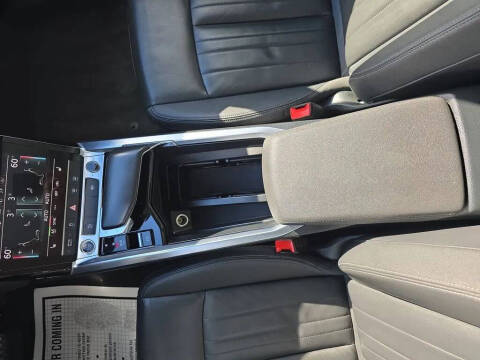 2021 Audi e-tron quattro Premium