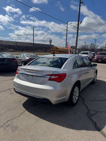 2012 Chrysler 200 Touring