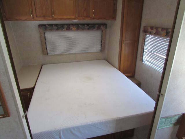 2004 GULF STREA CONQUEST 3